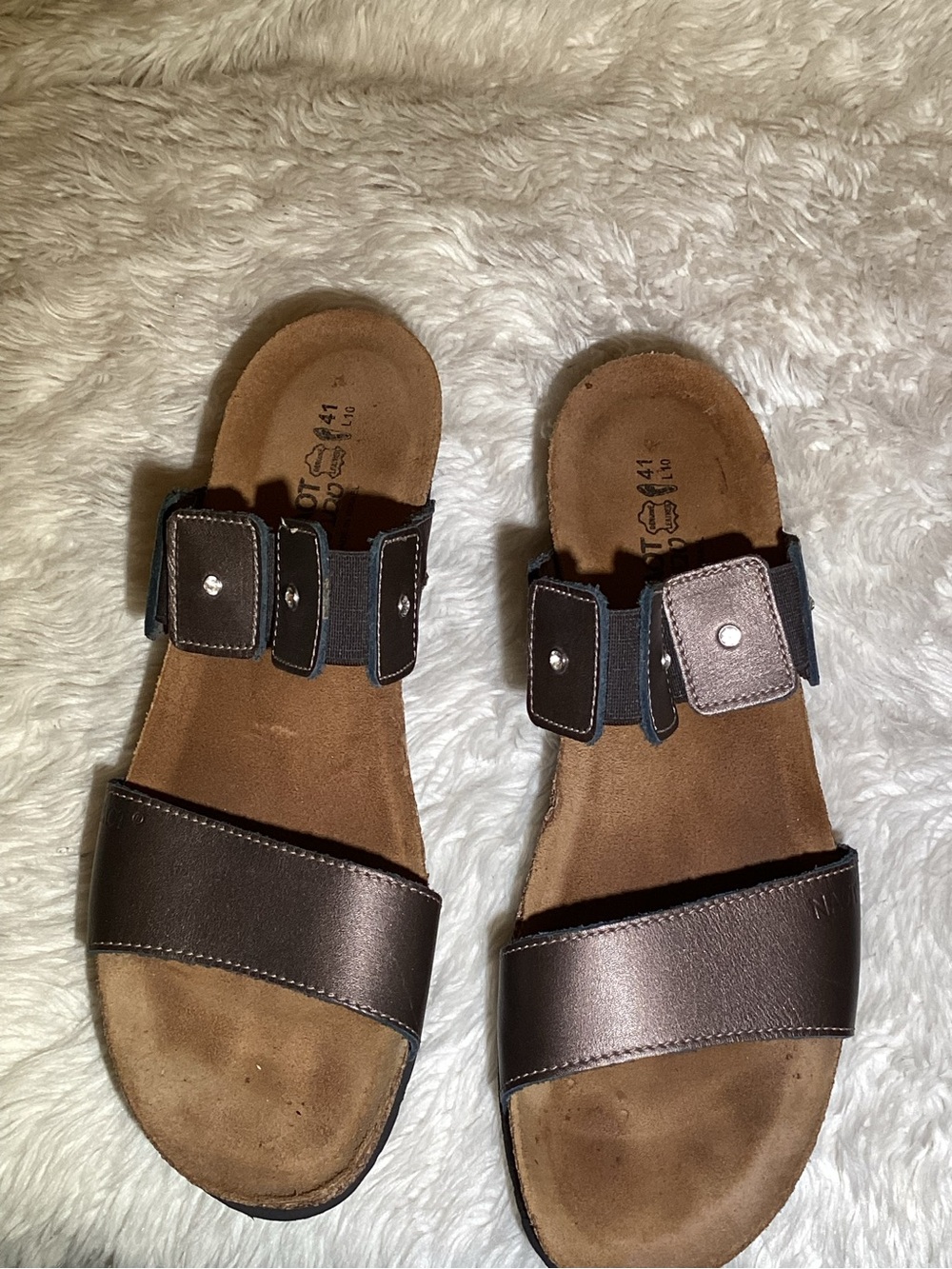 Naot Ashley Brown Two-Band Slide Sandals size 10